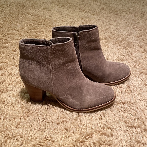 Seychelles Taupe Suede Women’s Boot Booties Size 8 - Picture 2 of 8